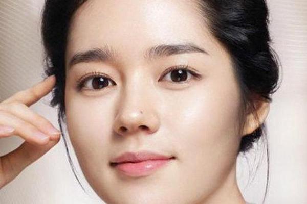 女人鼻子上有痣相;鼻子上的痣可以点吗