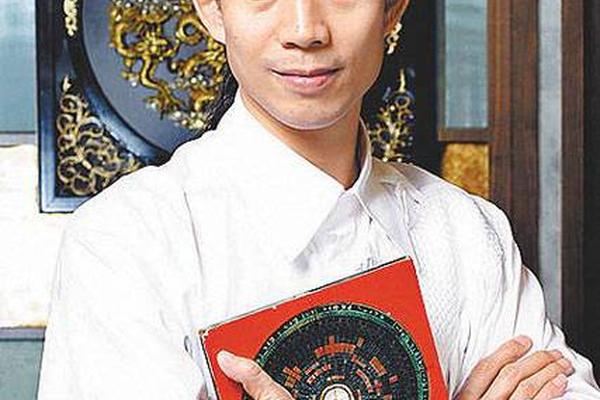 苏民峰讲耳相痣 苏民峰面相笔记