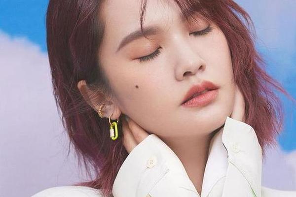 脸上有痣的女星破旺夫相;脸上有痣的女明星图片