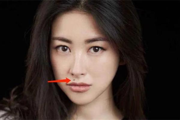 嘴角痣相-嘴巴有痣的女人怎么样
