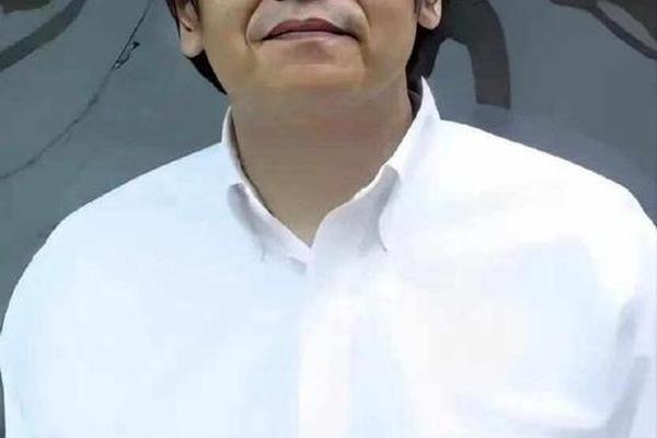 张昀棠谈痣相—倪海厦谈女人脸上痣
